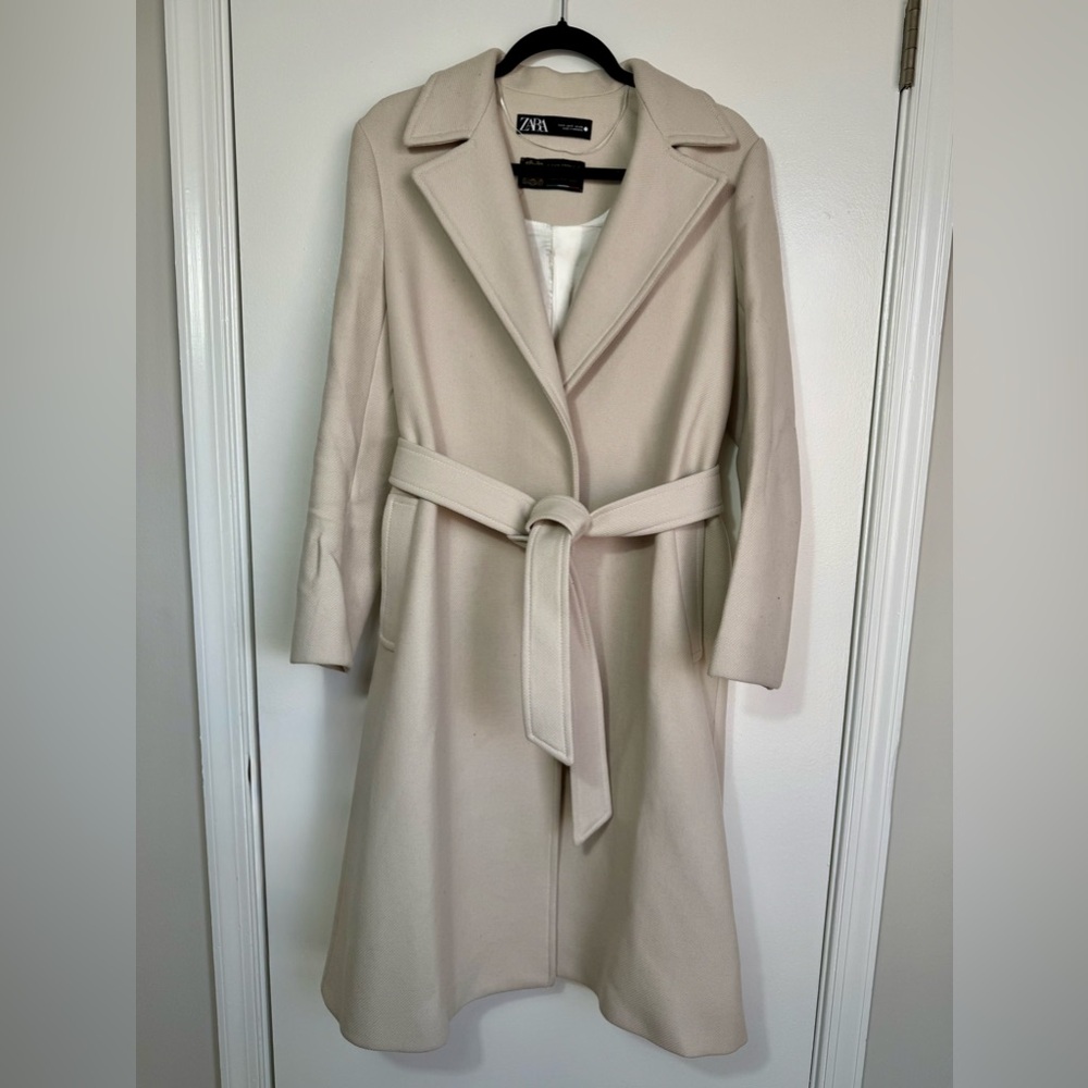 Zara premium quality beige wool coat with belt in size small
